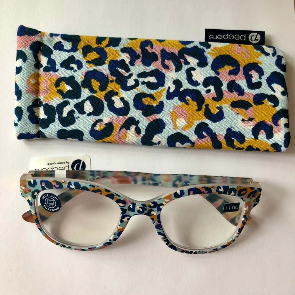 New Leopard Peepers blue light filter readers +1.00 & case